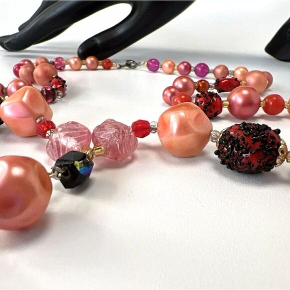 Red & Pink Glass Uranium wedding Cake - Picture 8 of 16